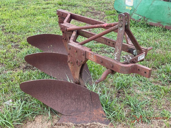 MF 3-BOTTOM TURN PLOW