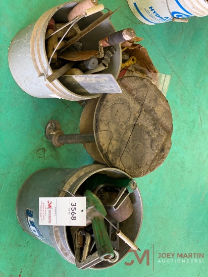 FUEL NOZZLES, CONCRETE FLOATS, PORTABLE STOOL