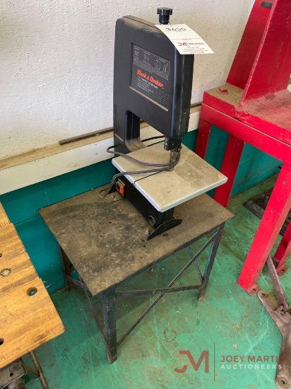 TABLE MOUNTED BLACK & DECKER 7-1/2" POWER BANDSAW