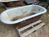 CAST IRON BATH TUB