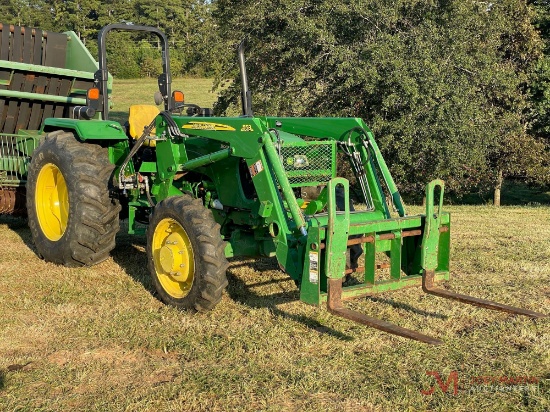 JOHN DEERE 5065E AG TRACTOR