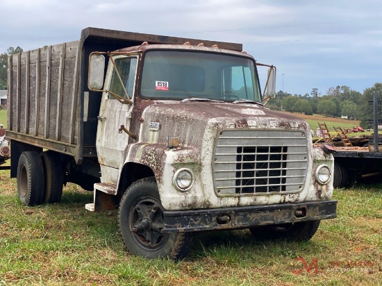 1975 FORD 750 DUMP TRUCK