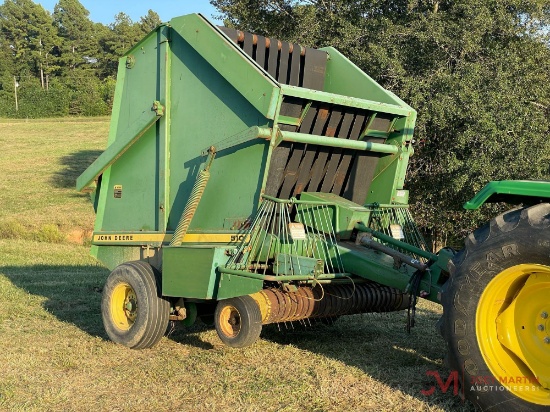 JOHN DEEERE 510 ROUND BALER