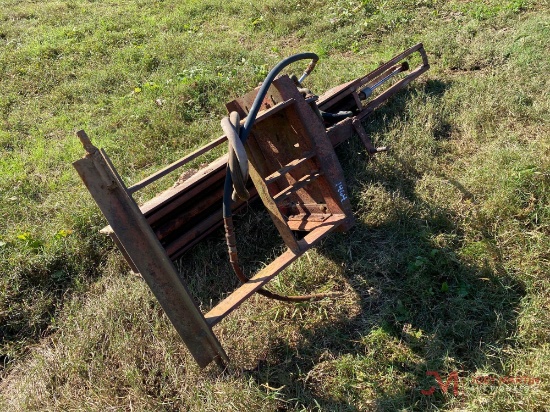 HYDRAULIC POST DRIVER