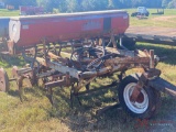 MELROE 282...PULL TYPE NO TILL DRILL