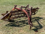 NEW HOLLAND 256 HAY RAKE