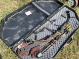 MOUNTAINEER ARCHERY BOW W/ PLASTIC CASE