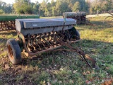 JOHN DEERE 12/7B PULL TYPE GRAIN DRILL