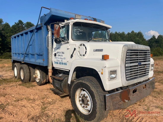 1995 FORD L9000 TRI-AXLE DUMP TRUCK