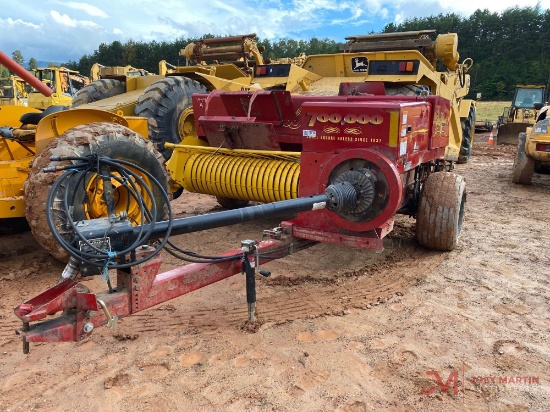 NEW HOLLAND BC5070 SQUARE BALER