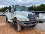 INTERNATIONAL 4300 SERVICE TRUCK