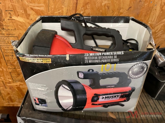 HUSKY RECHARGEABLE SPOT LIGHT