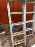 ALUMINUM LADDER