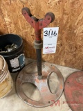 PIPE STAND