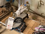 ELECTRIC SAW (NEEDS REPAIR)