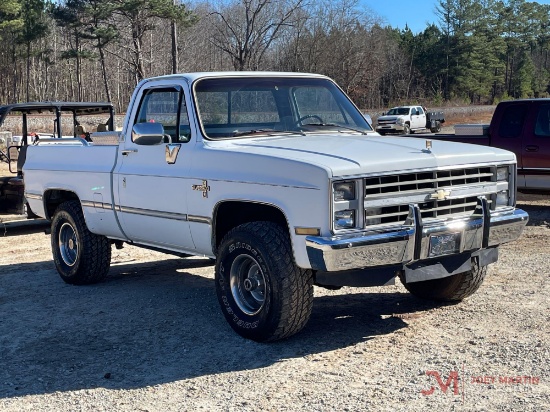 1985 CHEVROLET SILVERADO C10 PICK UP TRUCK