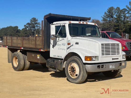 1999 INTERNATIONAL 4700 SINGLE AXLE DUMP TRUCK