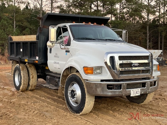 2012 FORD F750 XL SD S/A DUMP TRUCK