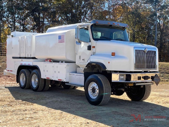 2006 INTERNATIONAL PAYSTAR 5600i FUEL AND LUBE TRUCK