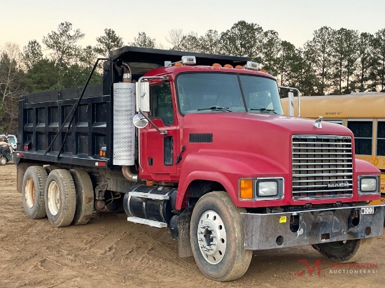 2006 MACK CHU613 TANDEM DUMP TRUCK