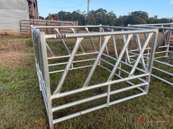 NEW HAY FEEDER