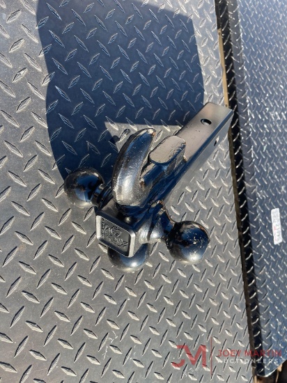 (1) NEW BUYER'S 3-WAY HITCH W/ HOOK