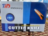 (36) UTILITY CUTTER KNIVES
