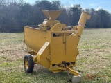 DAVIS COMMODITY MIXER WAGON