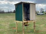 BAG FEED STORAGE STAND AND CHUTE