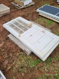PALLET OF DOORS
