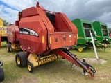 NEW HOLLAND BR750 ROUND BALER