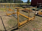 4.5' X 7 SCAFFOLDING, ADJUSTABLE LEGS