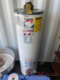 30 GAL HOT WATER HEATER