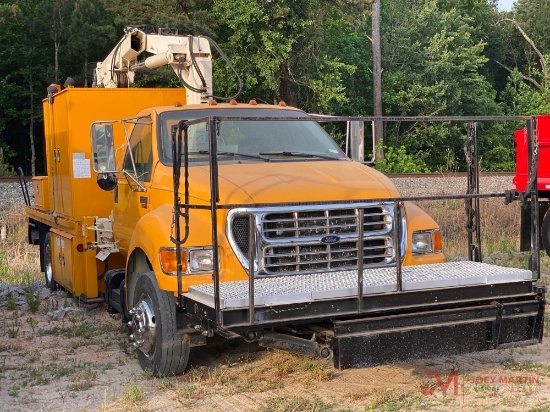 2003 FORD F650 XLT SUPER DUTY CRANE TRUCK