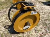 RETRACTABLE HOSE REEL