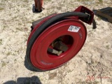 RETRACTABLE HOSE REEL