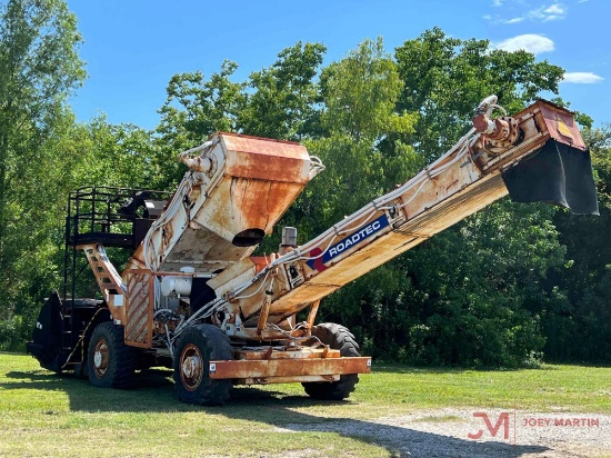 ROADTEC MTV-1000B ASPHALT TRANSFER MACHINE