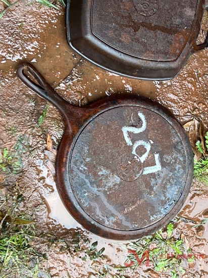 CAST IRON PAN