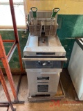 COMMERCIAL DEEP FAT FRYER