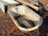 ANTIQUE CLAW FOOT BATHTUB