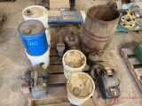 CONTENTS OF PALLET HYDRAULIC OIL, VISE, WOODEN BARREL, HOSES