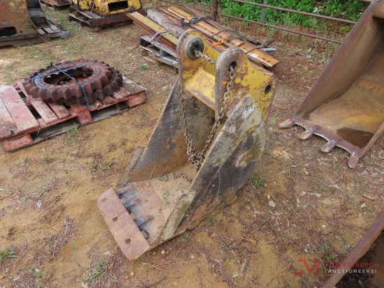 18" TOOTH BUCKET, FITS CAT 308C EXCAVATOR