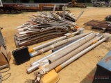 LOT OF SAFETY BARACADE (PANELS AND POSTS)