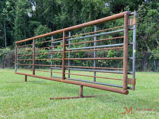 (1) NEW 24' 8-BAR FREE STANDING PANEL W/ 12' SWING GATE