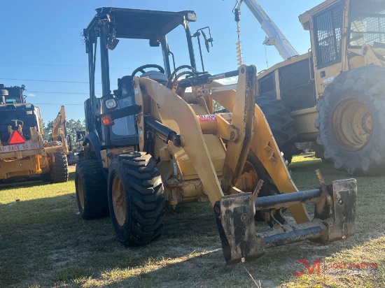 CAT 903C RUBBER TIRE LOADER