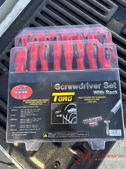 NEW TORQ 30PC SCREWDRIVER SET WITH RACK