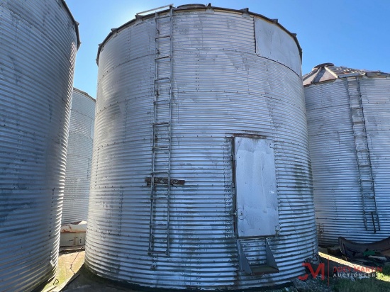 3200 BUSHEL GRAIN BIN