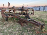 JOHN DEERE 1610 HYDRAULIC FOLDING CHISEL PLOW