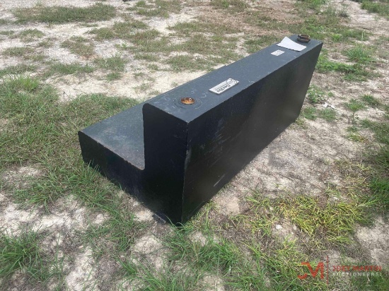 DEEZEE 92 GALLON L-SHAPED FUEL TANK