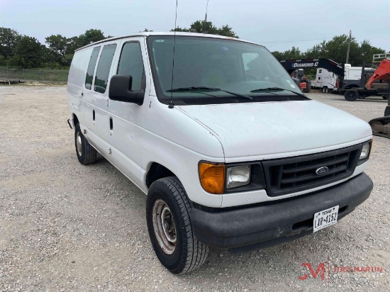 2006 FORD E250 CARGO VAN